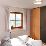 Vroni By Interhome Fließ